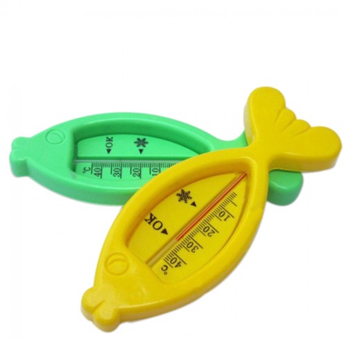 DAISO - Baby Plastic Floating Fish Toy Bath  Thermometer